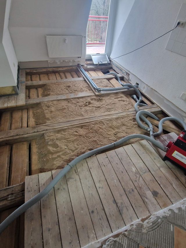 Plate Bauunternehmen Wasserschadensanierung Bauvorhaben Altwettinshöhe